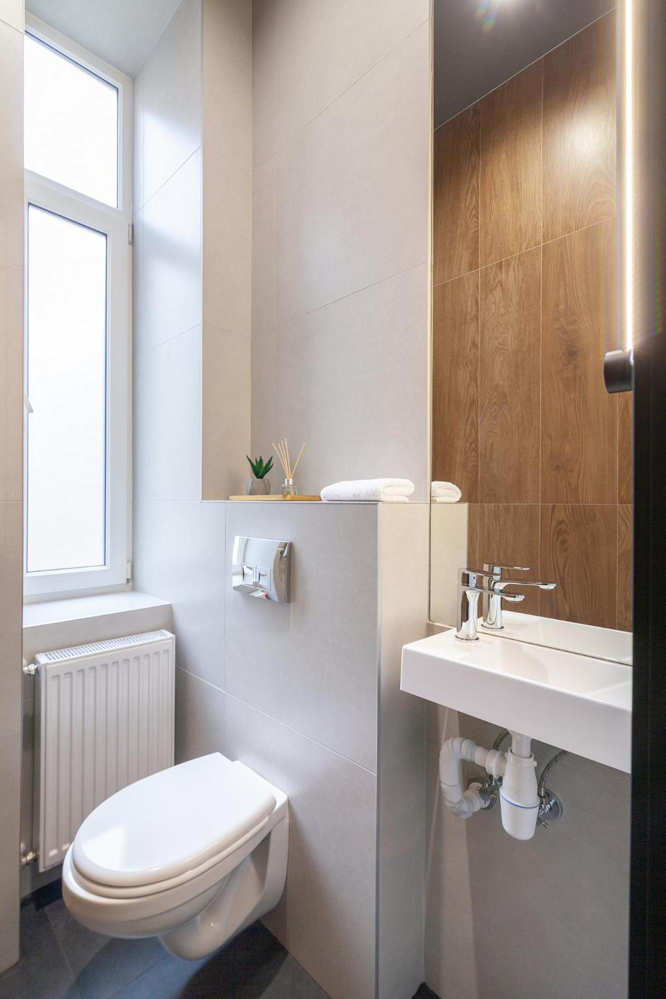 Royal Vip Apartment On Leontovicha 5 Lviv Ngoại thất bức ảnh